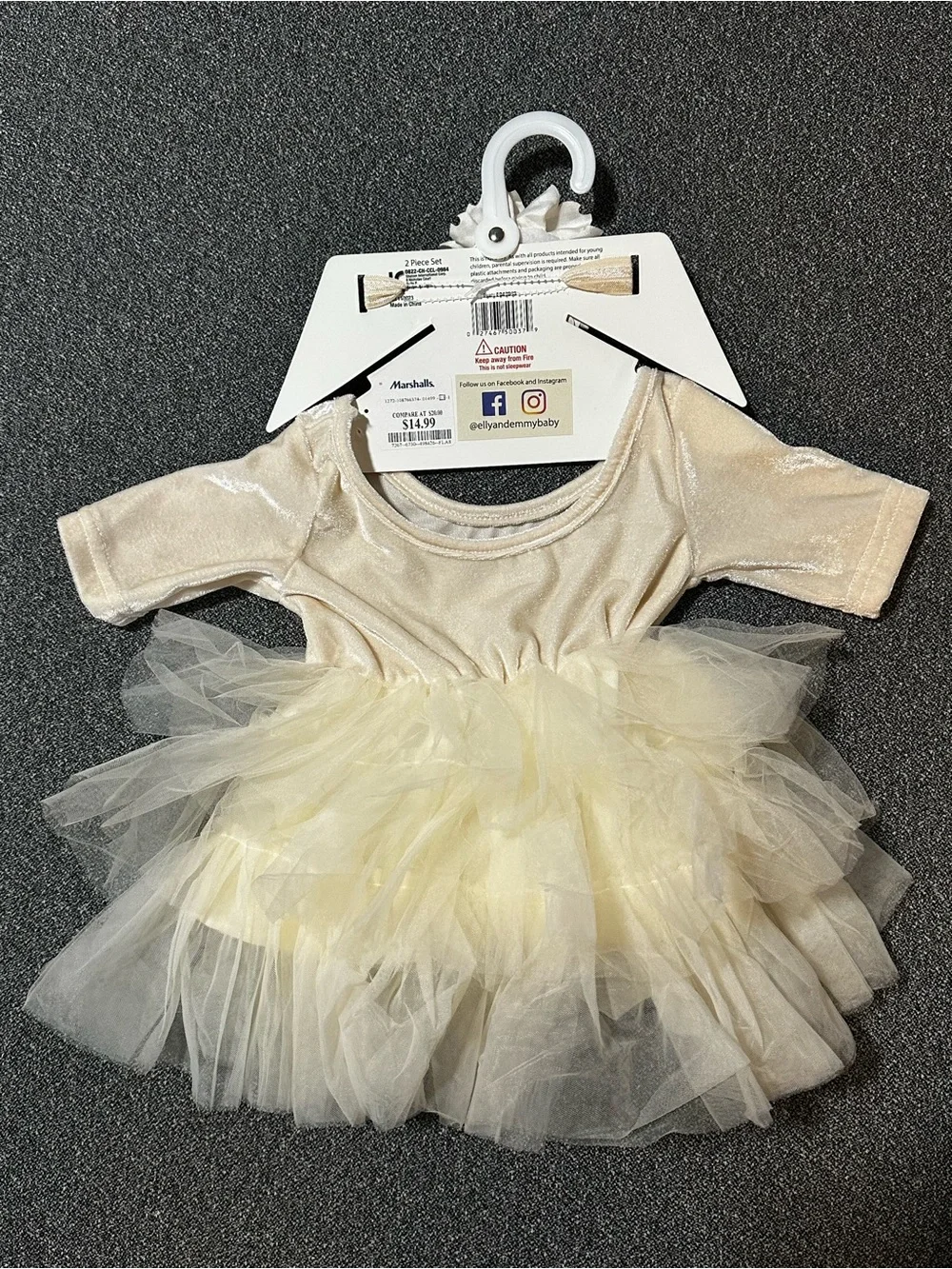 Baby Girl 2 Piece Newborn Picture Set NWT